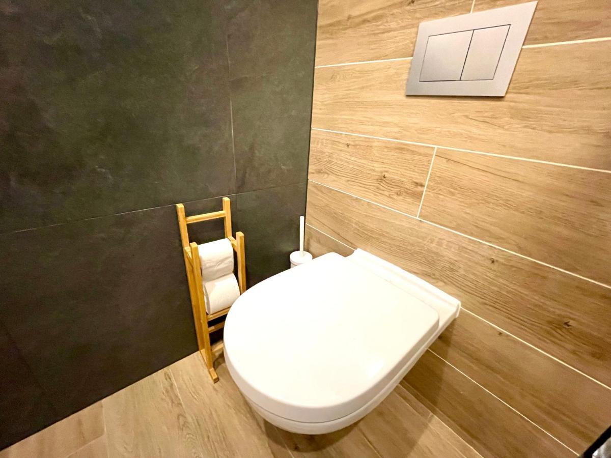 Riversidesuite. Cracovia Esterno foto